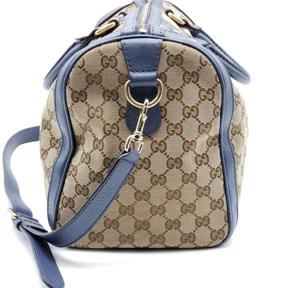 Authentic Gucci Canvas Vintage Medium CrossbodyBag - Picture 6 of 16